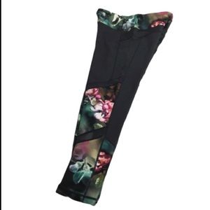 Nanette Lepore Gray and Floral Compression Leggings  Medium